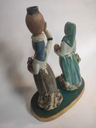 Figuras porcelana italianas mujeres jarra