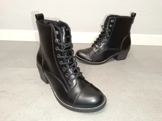 Stivali neri donna con tacco