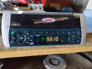 Clarion acuática y altavoces marinos