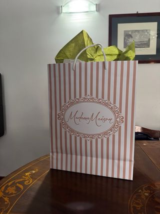 Angelo decorativo ali dorate