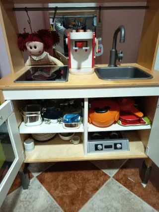 Cocinita de madera para niños