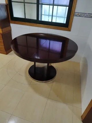 Mesa redonda extensible