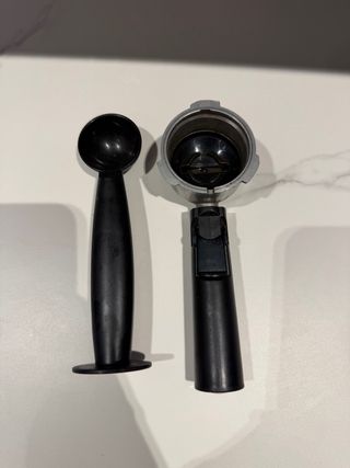 Cafetera Thera retro negra