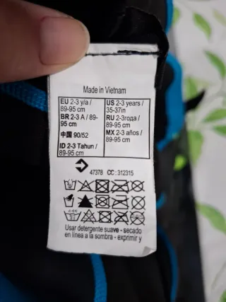 Neopreno niño talla 2-3 años. Marca Nabaji