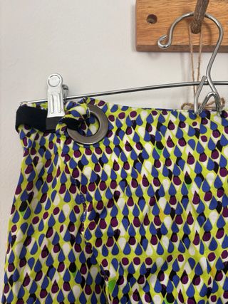 Falda pareo estampada. A estrenar.