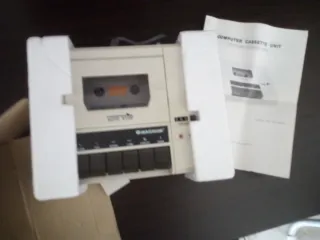 Lotto Commodore: datasette e Joystick