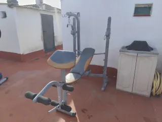 Máquina de musculación multiestación