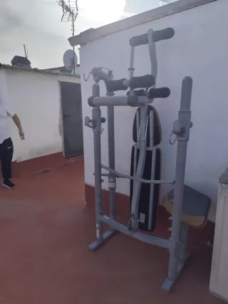 Máquina de musculación multiestación