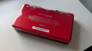 Nintendo 3DS Roja + Mario Party + 64GB SD