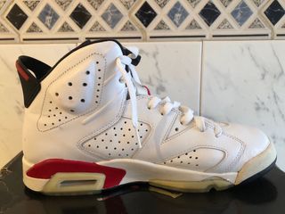 Jordan 6 Bulls varsity white red.