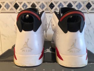 Jordan 6 Bulls varsity white red.