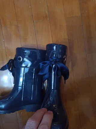 Botas de agua niña talla 27