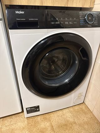 Mesa de comedor cristal y 4 sillas