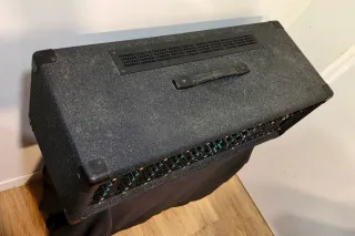 Peavey XR 680C Mezclador Amplificado