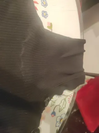 Jersey fino cuello alto manga corta negro