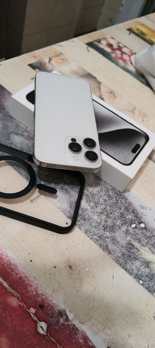 iPhone 15 Pro Max 256GB Argento 85%