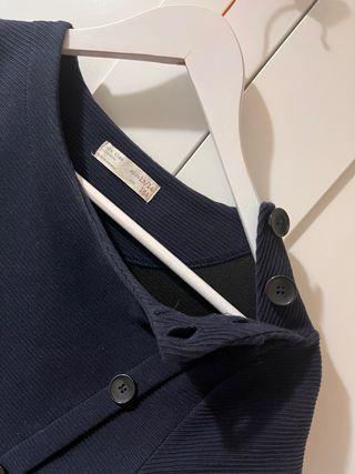 Vestido Zara azul marimo acampanado