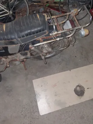 Moto antigua clásica