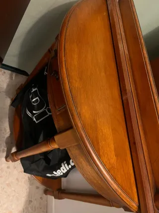 Mueble de entrada y espejo de madera