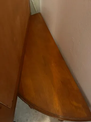 Mueble de entrada y espejo de madera
