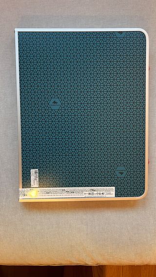 Mesa plegable camping pequeña azul sin usar