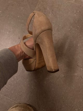 Tacones Jimmy Choo Joyce 120 Beige Talla 38.5