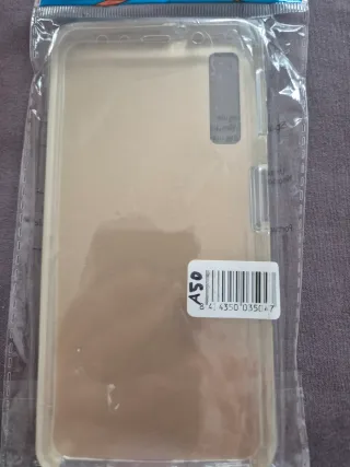 Funda móvil A50 360 color oro