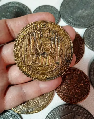 Lote 12 monedas reproducción medieval