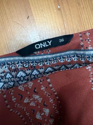 Camiseta tirantes Only estampada teja T.36