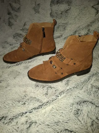Botines Marrones con Brillos
