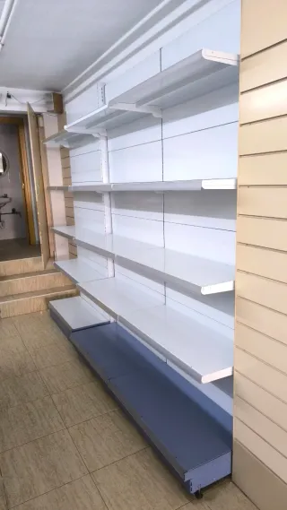 EXPOSITORES ESTANTERIAS MOSTRADORES LEJAS