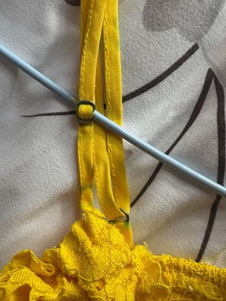 Top Zara Amarillo Encaje Talla S