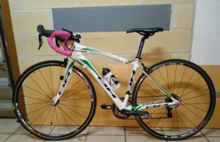 Bicicleta BH Blanca y Verde