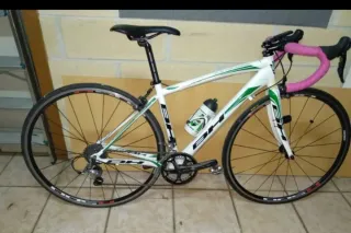 Bicicleta BH Blanca y Verde