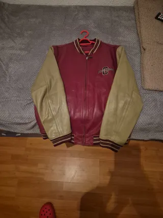 Chaqueta Chevignon Roja y Beige