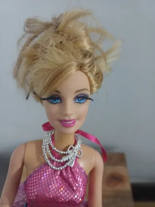 Muñeca Barbie Fashionista Mattel 2009