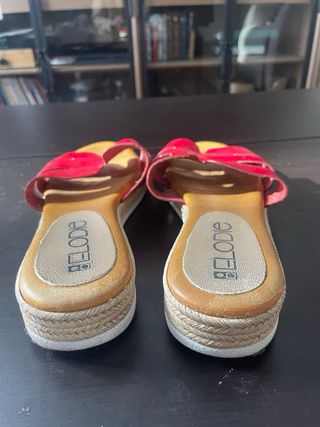 Sandalias Elodie Cuero Rojas T 39