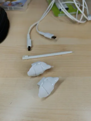 Nintendo DSi + Gioco Il Regno di Ga'Hoole