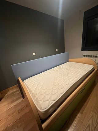 Cama 90 con cama supletoria.