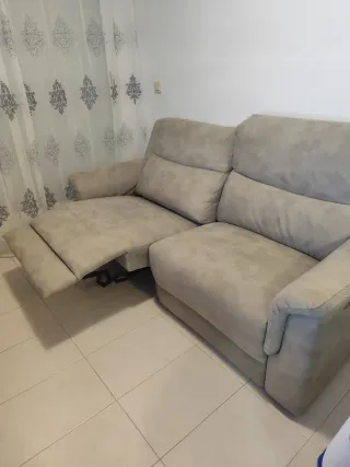 Sofá eléctrico reclinable beige