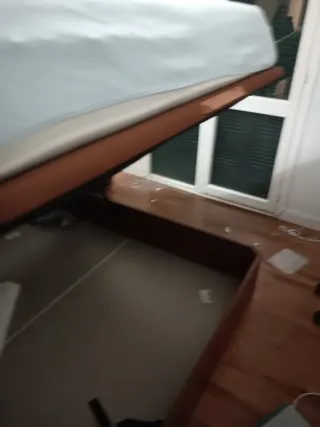 Cama 150cm con colchón y canapé. poco uso. Recojer