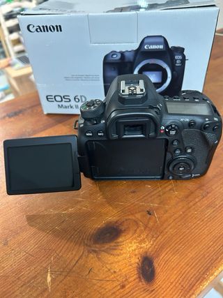 Canon EOS 6D Mark II Cámara Réflex