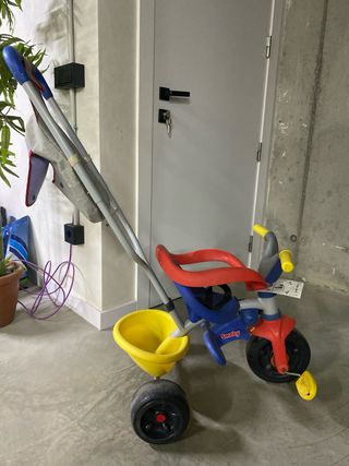 Triciclo paseo niño Smooby