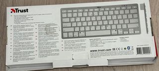 Teclado Bluetooth Trust Nado Inalámbrico