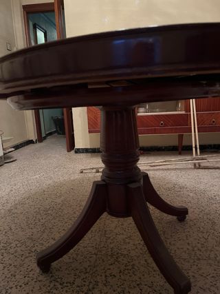 Mesa antigua de madera