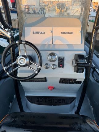 Barca semirrigida limited edition