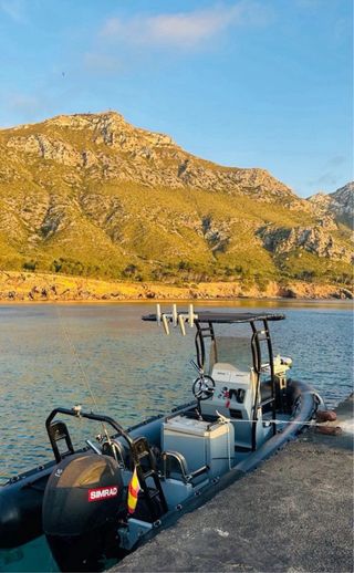 Barca semirrigida limited edition