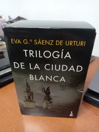 Trilogia de la ciudad blanca