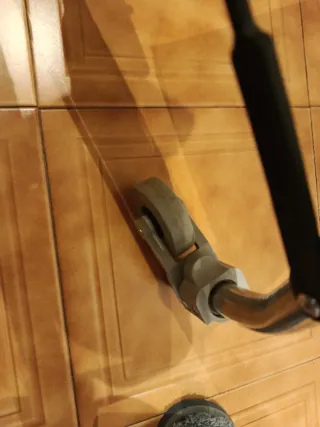 Andador adulto con asiento y cesta plegable