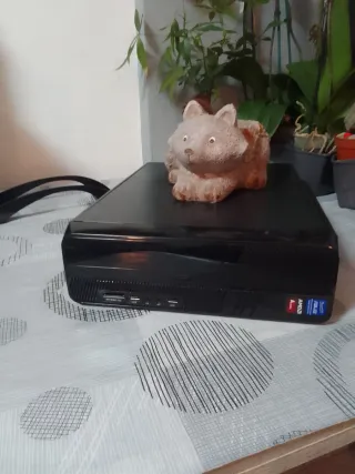 PC Slim ASUS A4 Negro